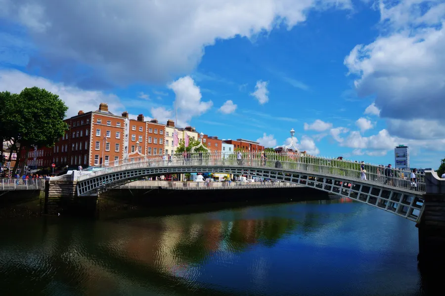 Ha'penny Bridge & Temple Bar