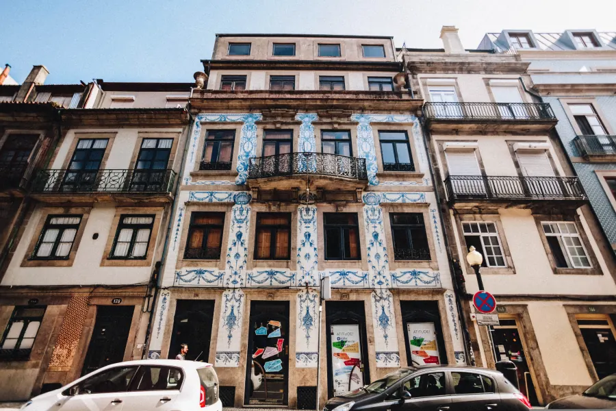 São Bento station (azulejo tile murals) + Clérigos Tower & Livraria Lello