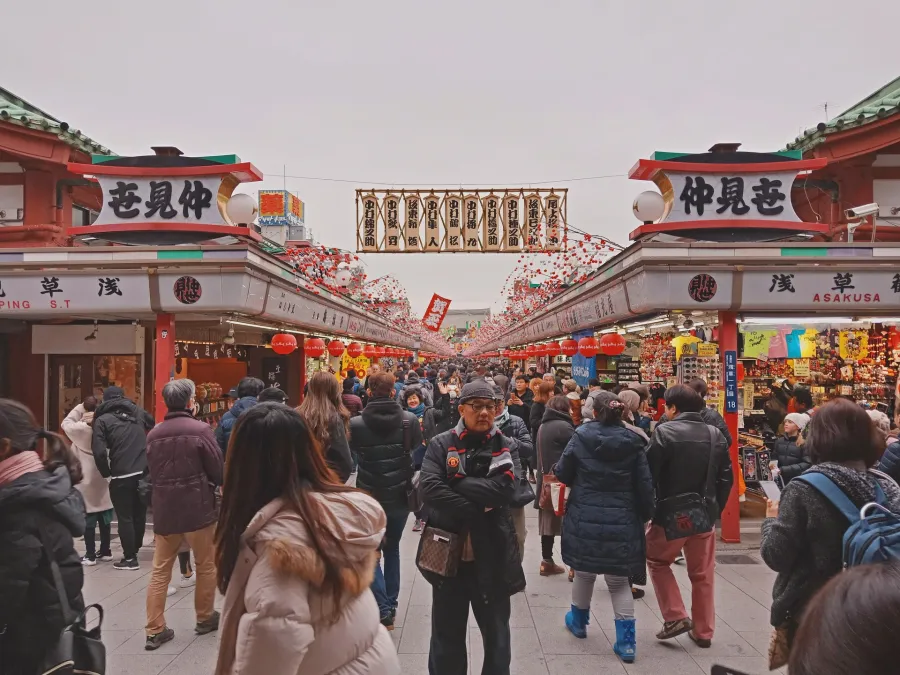 Nakamise-dori